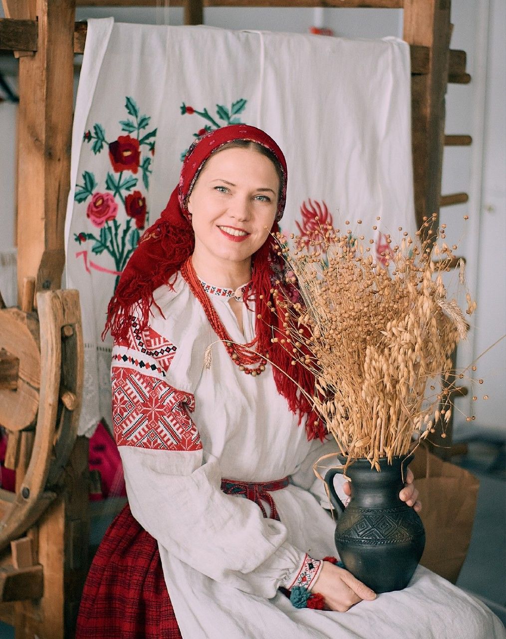 Women in Slavic costumes in Jodhpur